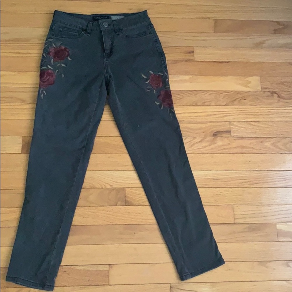 Girlfriend jeans